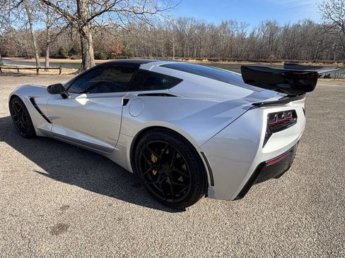 Used 2017 Chevrolet Corvette Stingray Coupe w/ 1LT image 23