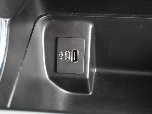 Used 2025 Ford F150 XLT w/ Equipment Group 301A Standard AWD/4WD image 18