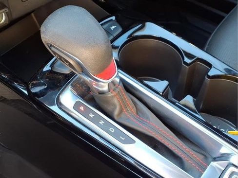 Used 2025 Chevrolet Trax RS w/ Driver Confidence Package image 15