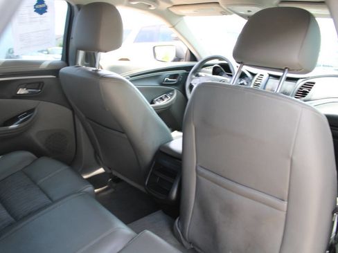 Used 2019 Chevrolet Impala LS FWD image 10