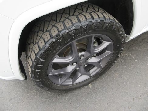 Used 2021 Jeep Grand Cherokee Limited w/ Quick Order Package 28K 80th AWD/4WD image 13
