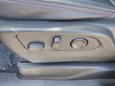 Used 2023 Chevrolet Suburban RST w/ Sport Performance Package image 28