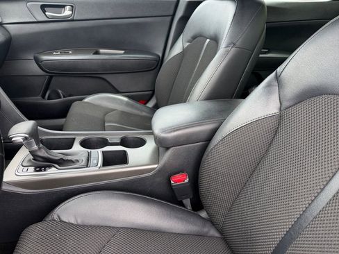 Used 2019 Kia Optima S w/ S Panoramic Sunroof Package FWD image 12