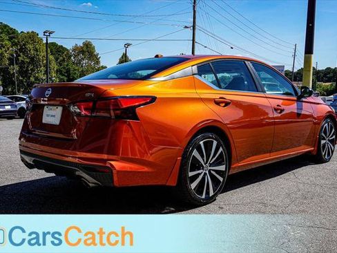 Used 2019 Nissan Altima 2.5 SR FWD image 11