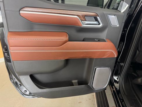 New 2026 GMC Sierra 1500 Denali Ultimate AWD/4WD image 9