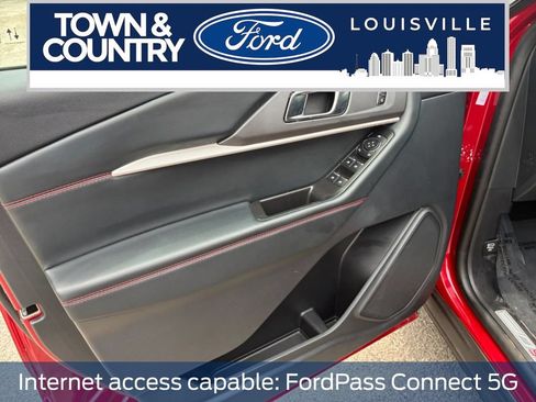 Used 2025 Ford Explorer ST-Line w/ ST-Line Street Pack AWD/4WD image 10