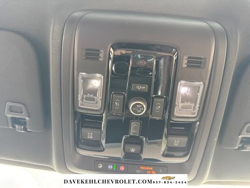 Used 2026 Chevrolet Suburban High Country w/ Sun And Tow Package AWD/4WD image 32