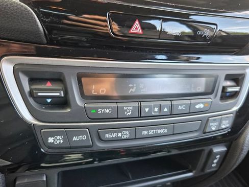 Used 2017 Honda Ridgeline RTL-E image 27