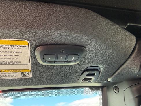 Used 2024 Jeep Wrangler Unlimited Sahara image 28