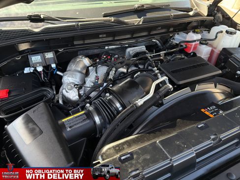 Used 2024 GMC Sierra 2500 AT4 w/ AT4 Premium Plus Package image 12