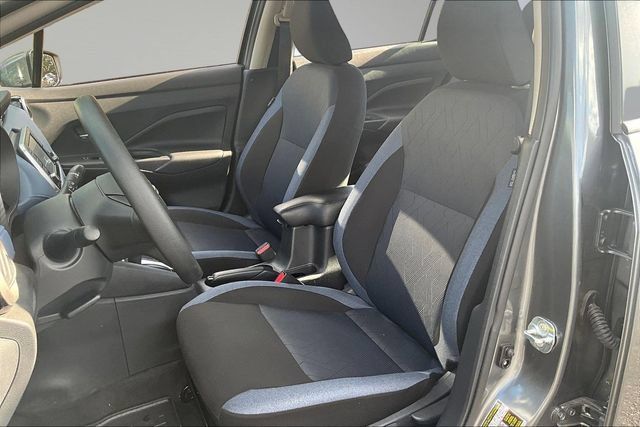 Used 2025 Nissan Versa SV w/ Trunk Package FWD image 19