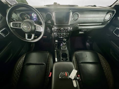 Used 2022 Jeep Gladiator Overland image 10