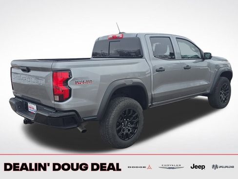 Used 2024 Chevrolet Colorado Trail Boss w/ Technology Package AWD/4WD image 6