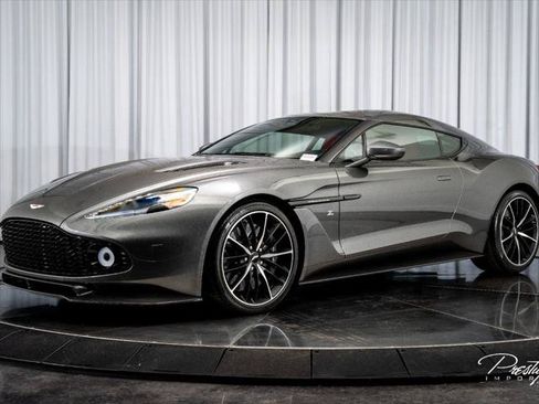 Used 2018 Aston Martin Vanquish Zagato RWD image 15