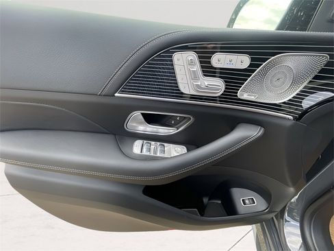 New 2025 Mercedes-Benz GLE 580 4MATIC image 11