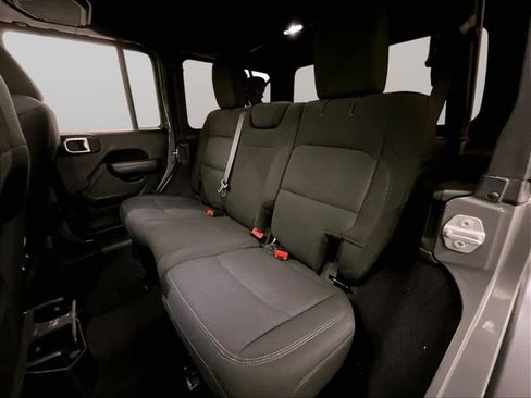 Used 2019 Jeep Wrangler Unlimited Sport S AWD/4WD image 25