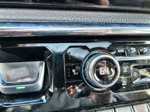 Used 2024 GMC Sierra 2500 Denali image 18