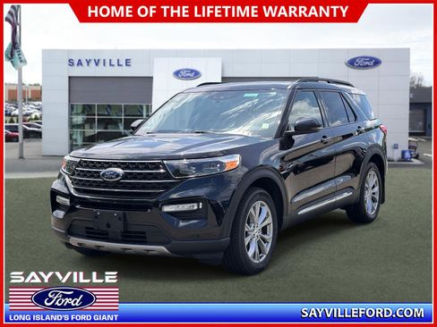 Used 2023 Ford Explorer XLT w/ Equipment Group 202A AWD/4WD image 1