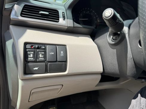 Used 2014 Honda Odyssey EX-L image 23