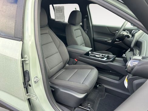 Used 2026 Chevrolet Equinox LT image 10