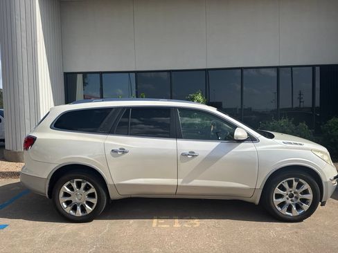 Used 2012 Buick Enclave Premium w/ Trailering Provision Package FWD image 3