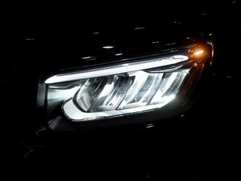 Certified 2026 Mercedes-Benz GLB 250 image 8