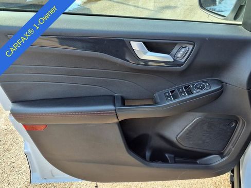 Used 2025 Ford Escape ST-Line image 15