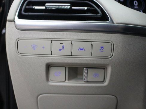 Used 2020 Hyundai Palisade Limited image 9