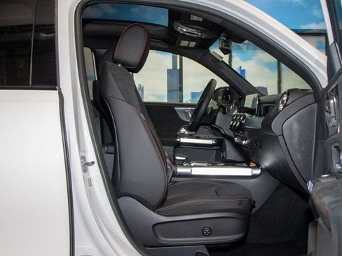 Certified 2023 Mercedes-Benz GLB 250 4MATIC image 23