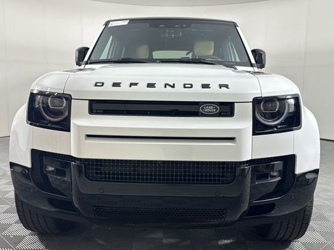 New 2026 Land Rover Defender 130 X-Dynamic SE AWD/4WD image 7