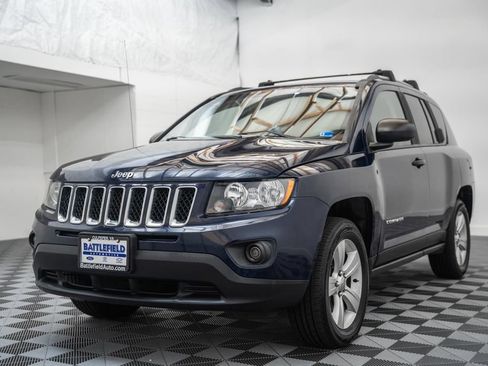 Used 2016 Jeep Compass Sport w/ Power Value Group AWD/4WD image 3