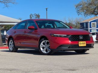 Used 2025 Honda Accord LX video 2