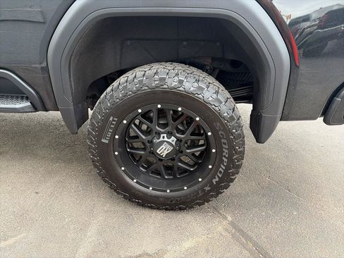 Used 2020 GMC Sierra 2500 AT4 w/ AT4 Premium Package AWD/4WD image 17