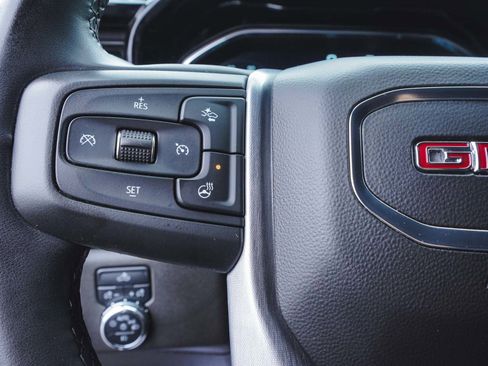 Used 2023 GMC Sierra 1500 Elevation image 26