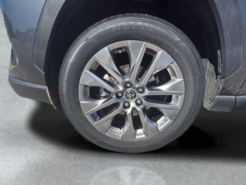 Used 2023 Toyota RAV4 XLE Premium FWD image 15