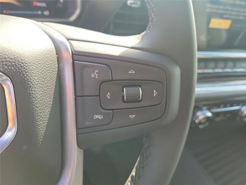 New 2026 GMC Sierra 1500 SLE image 25