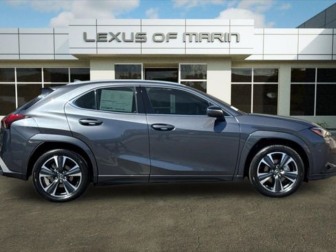New 2026 Lexus UX 300h AWD image 7