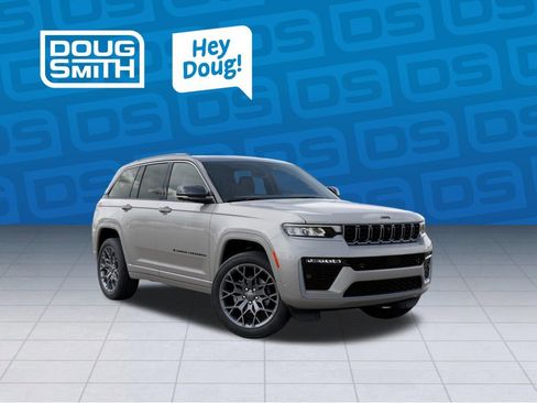 New 2026 Jeep Grand Cherokee Summit w/ Obsidian Package image 5