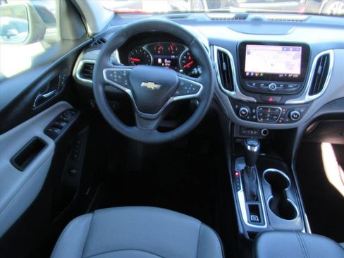Used 2019 Chevrolet Equinox Premier image 12