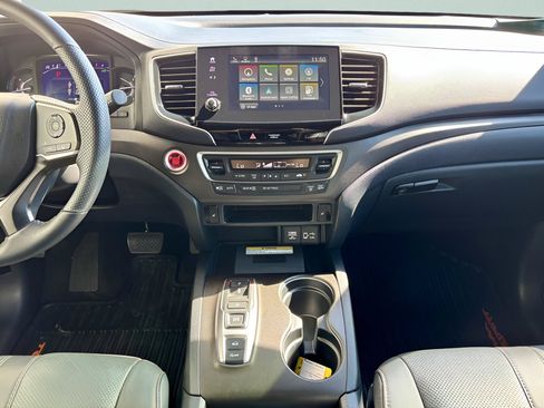 Certified 2023 Honda Passport TrailSport image 37