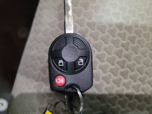 Used 2017 Ford Escape SE w/ Equipment Group 201A AWD/4WD image 32