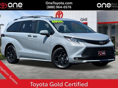 Used 2026 Toyota Sienna XLE Woodland Edition