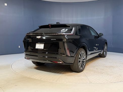 New 2026 Cadillac Lyriq Sport AWD/4WD image 9