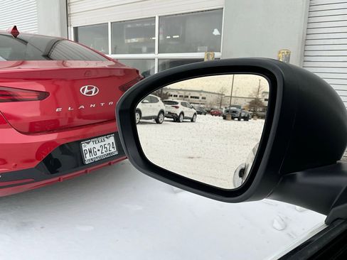 Used 2025 Nissan Altima 2.5 SV image 19