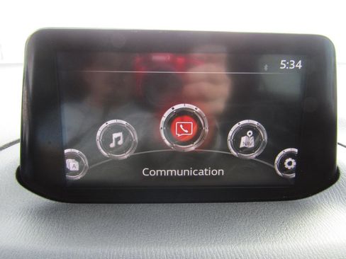 Used 2018 MAZDA MAZDA3 Touring image 16