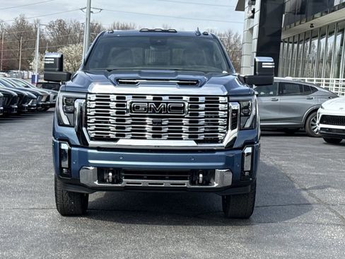 New 2026 GMC Sierra 2500 Denali w/ Denali Reserve Package image 13