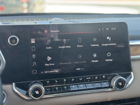 Used 2023 GMC Canyon Denali image 18