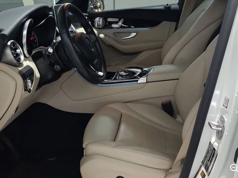 Used 2017 Mercedes-Benz GLC 300 image 5