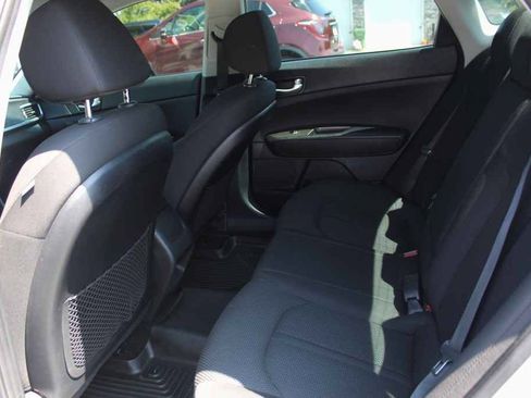 Used 2020 Kia Optima LX FWD image 25
