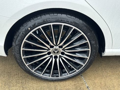 New 2026 Mercedes-Benz C 300 Sedan image 18